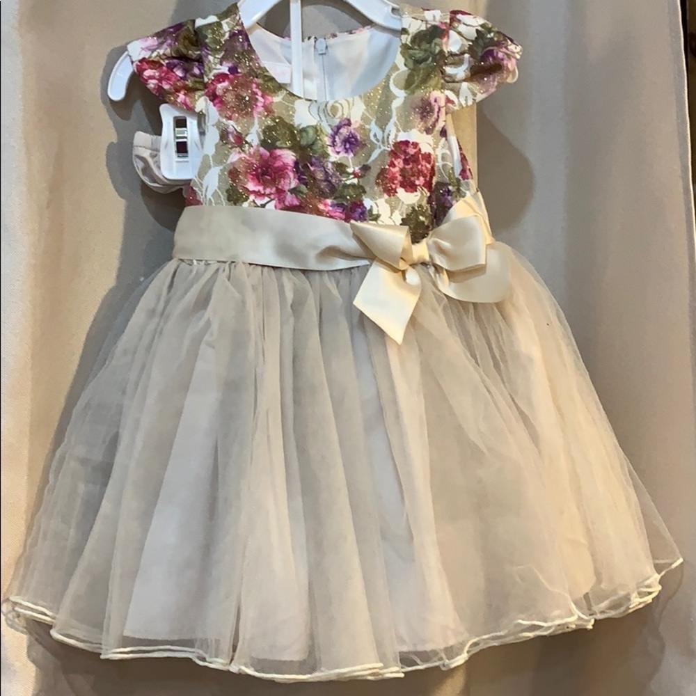 Holiday dress